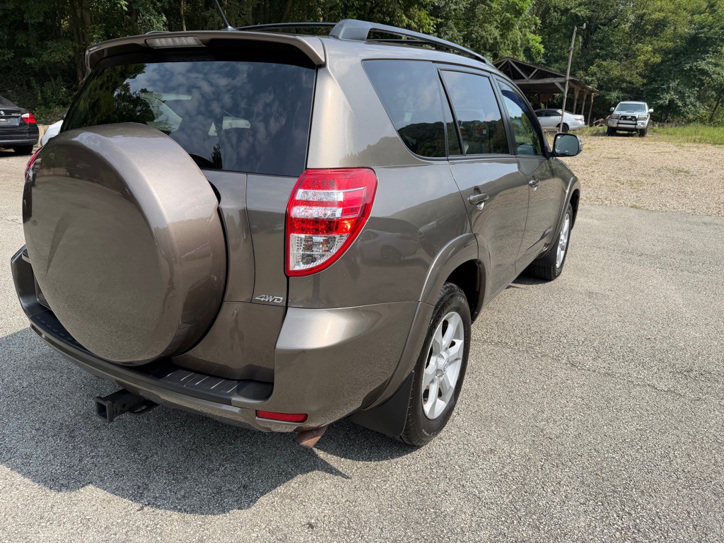2011 Toyota Rav4 Image 7