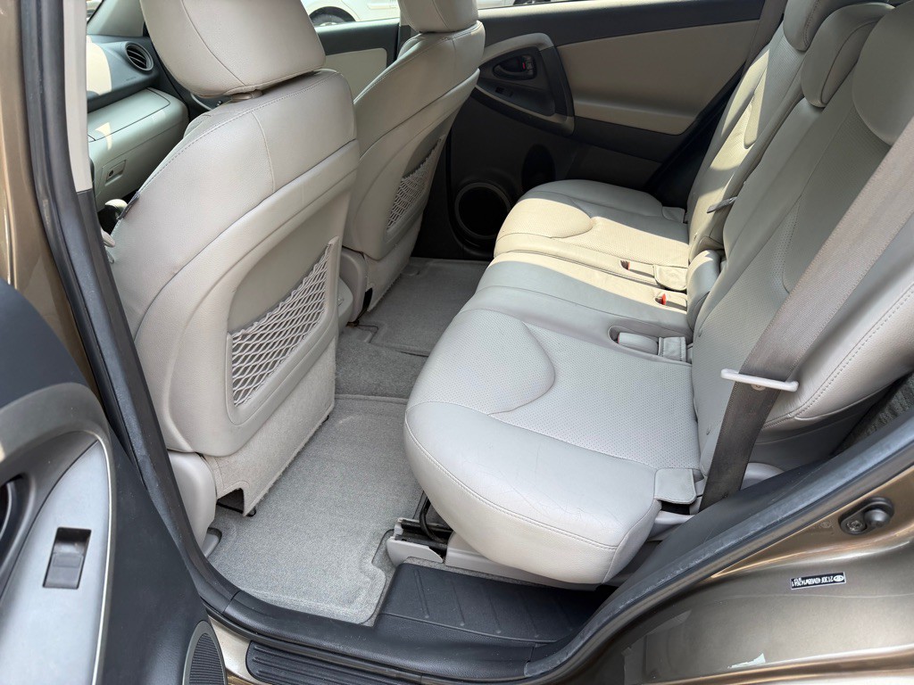 2011 Toyota Rav4 Image 15