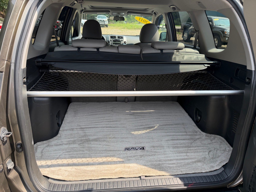 2011 Toyota Rav4 Image 16
