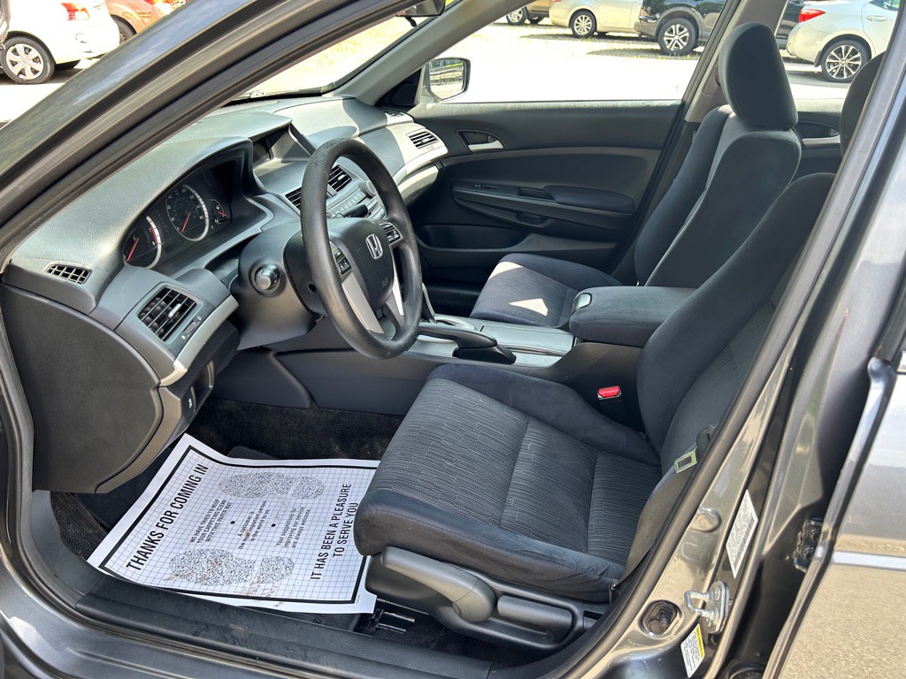 2012 Honda Accord Image 9