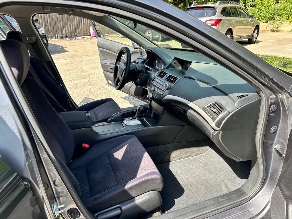 2012 Honda Accord Image 10