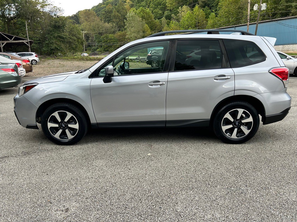 2018 Subaru Forester Image 4