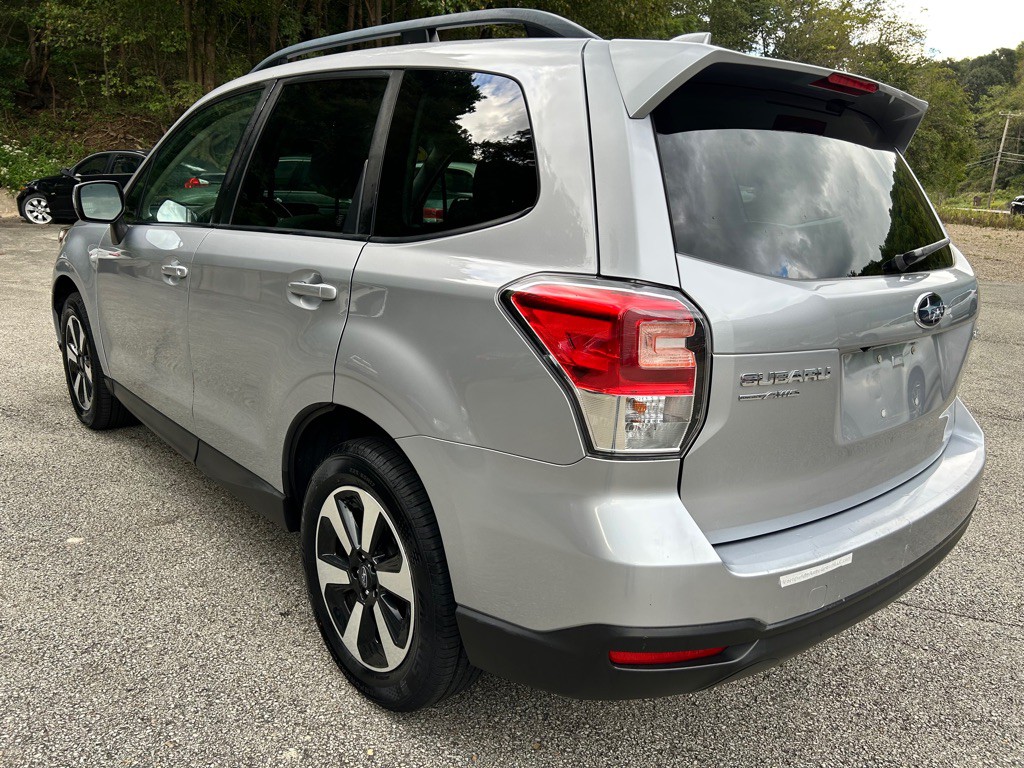 2018 Subaru Forester Image 5