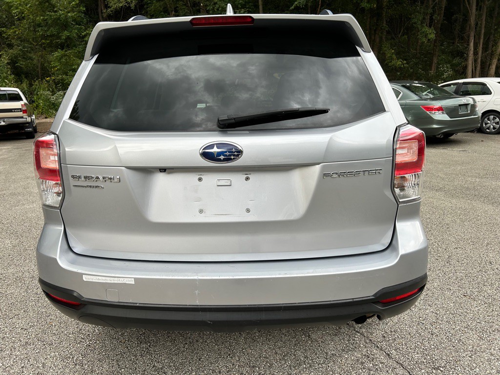 2018 Subaru Forester Image 6