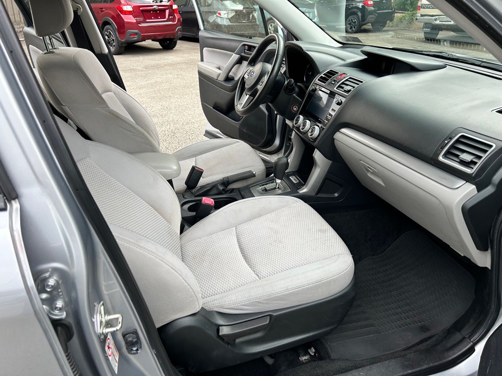 2018 Subaru Forester Image 8