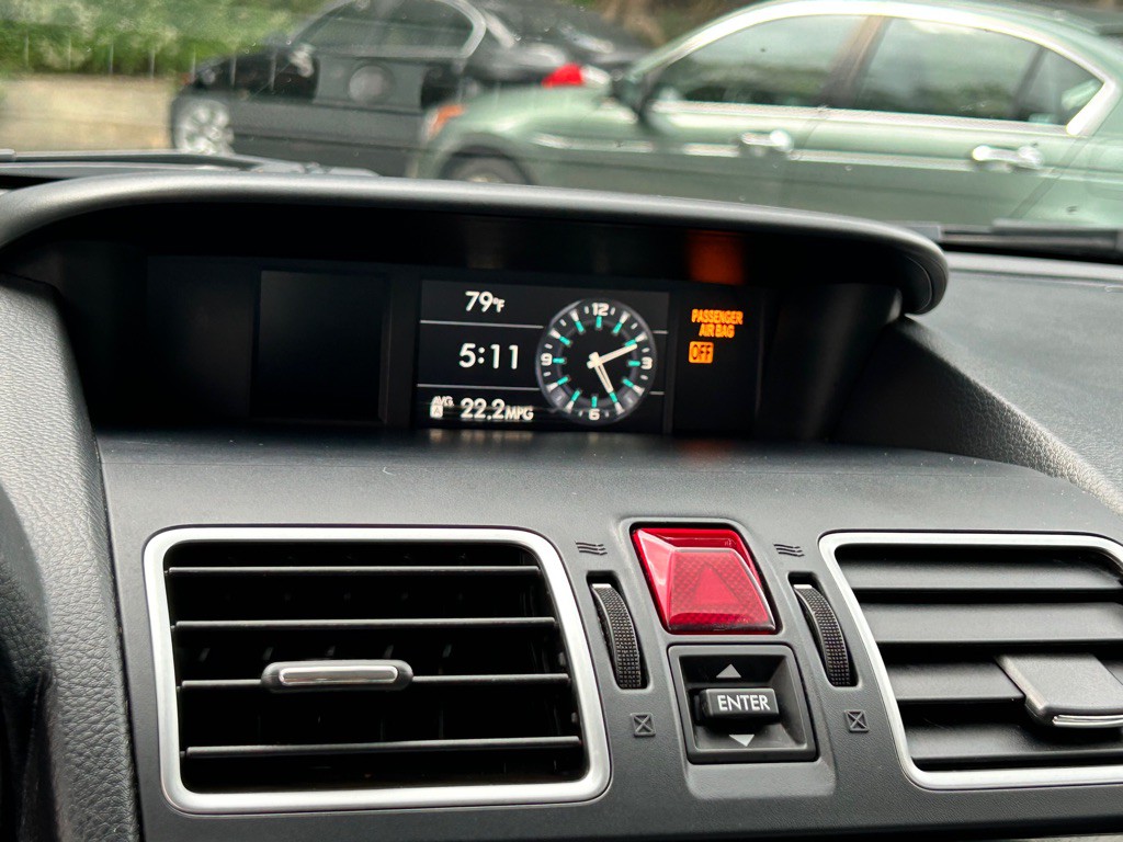 2018 Subaru Forester Image 16