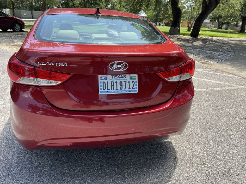2012 Hyundai Elantra Image 4