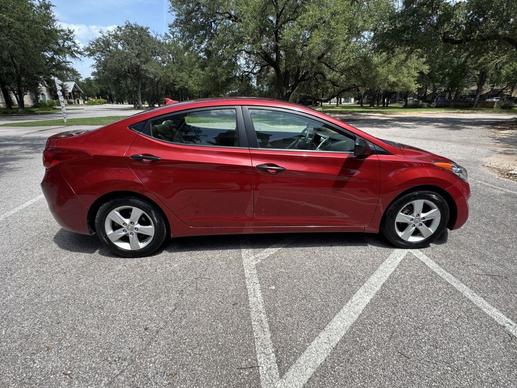 2012 Hyundai Elantra Image 6