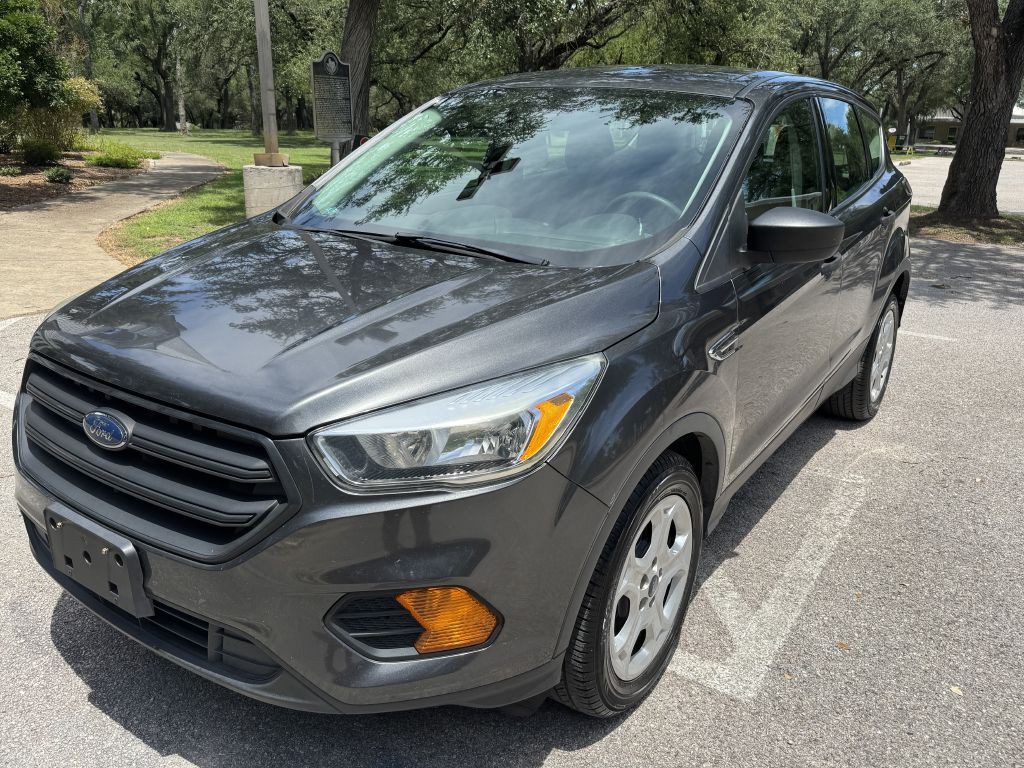 2017 Ford Escape Image 2