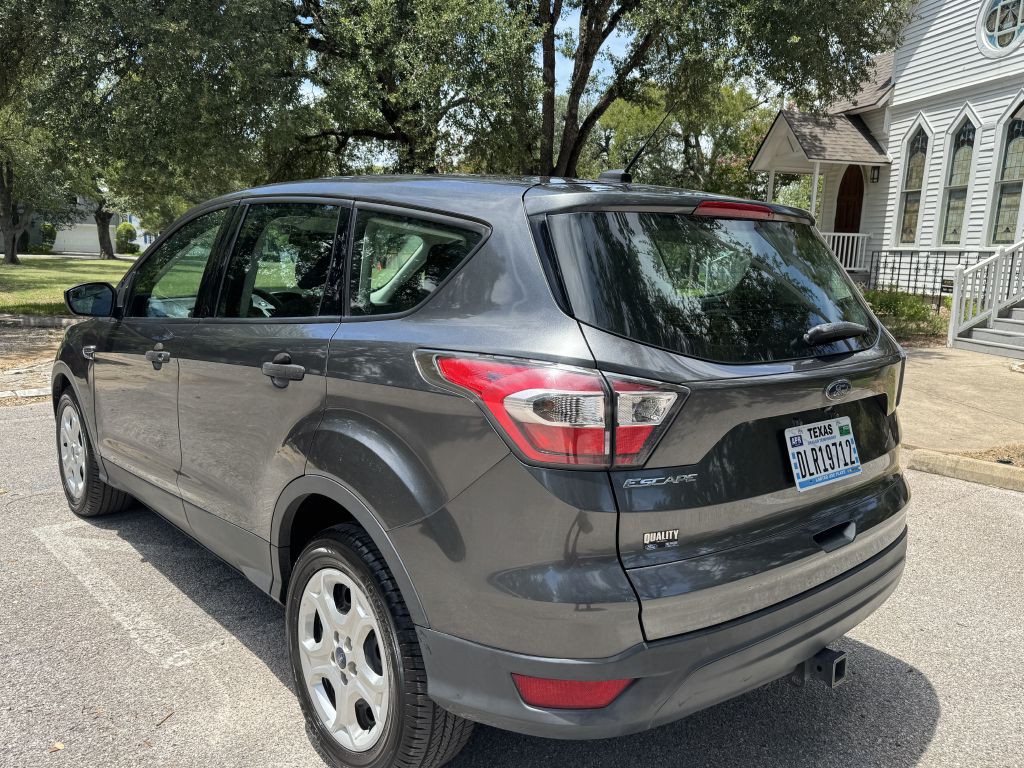 2017 Ford Escape Image 3