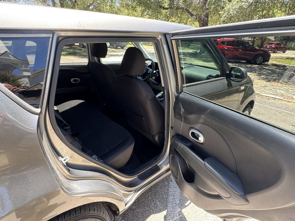 2014 Kia Soul Image 13