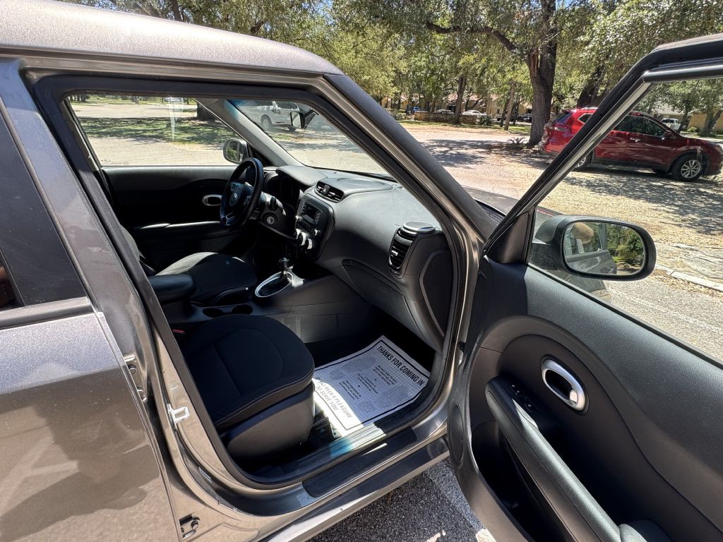 2014 Kia Soul Image 14