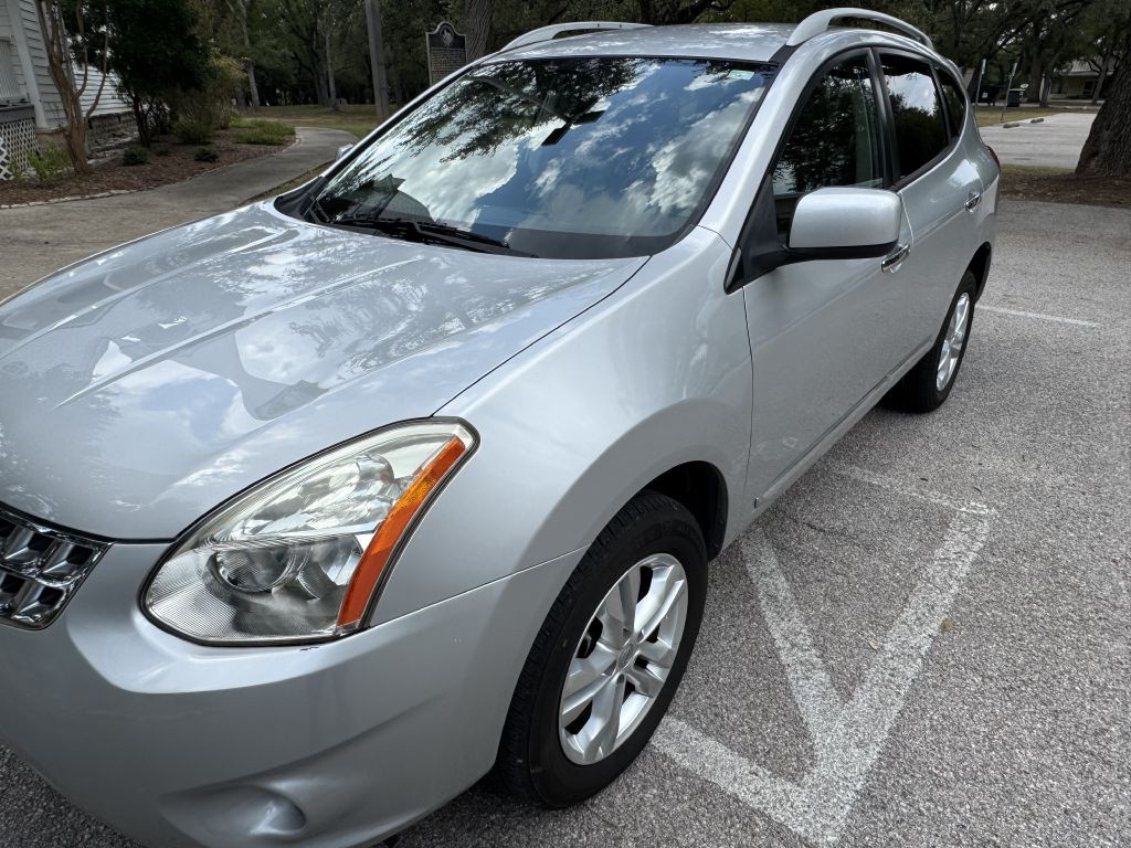 2013 Nissan Rogue Image 2