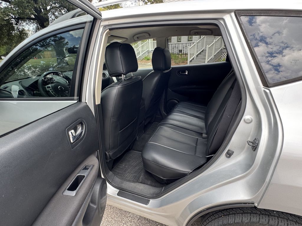 2013 Nissan Rogue Image 11