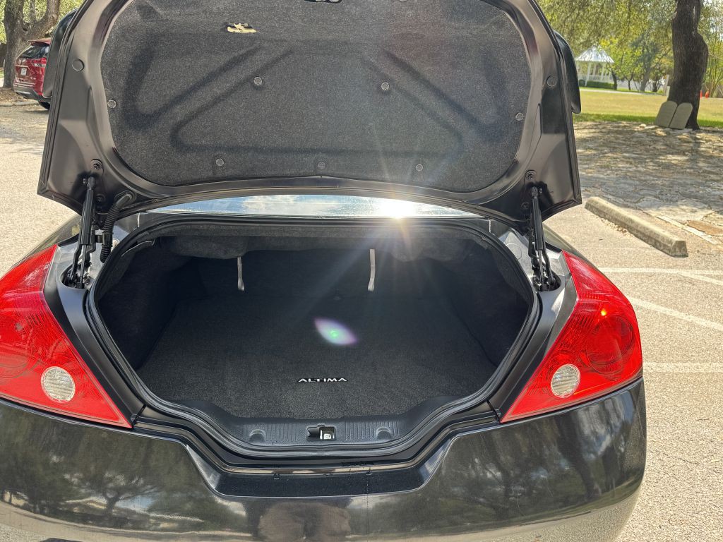 2011 Nissan Altima Image 13