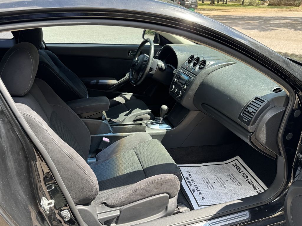 2011 Nissan Altima Image 14