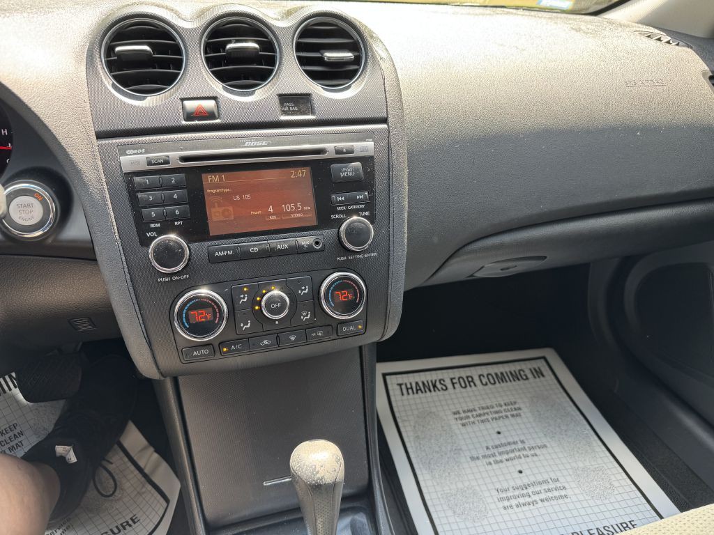 2011 Nissan Altima Image 18