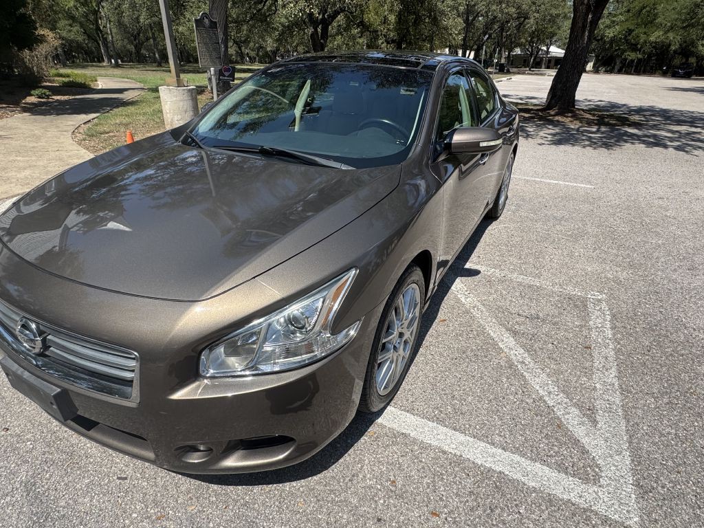 2013 Nissan Maxima Image 2