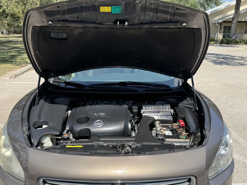 2013 Nissan Maxima Image 9