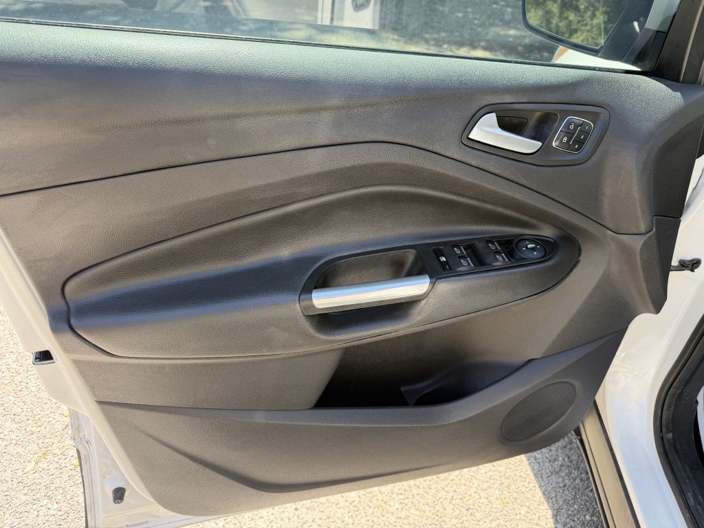2015 Ford Escape Image 11
