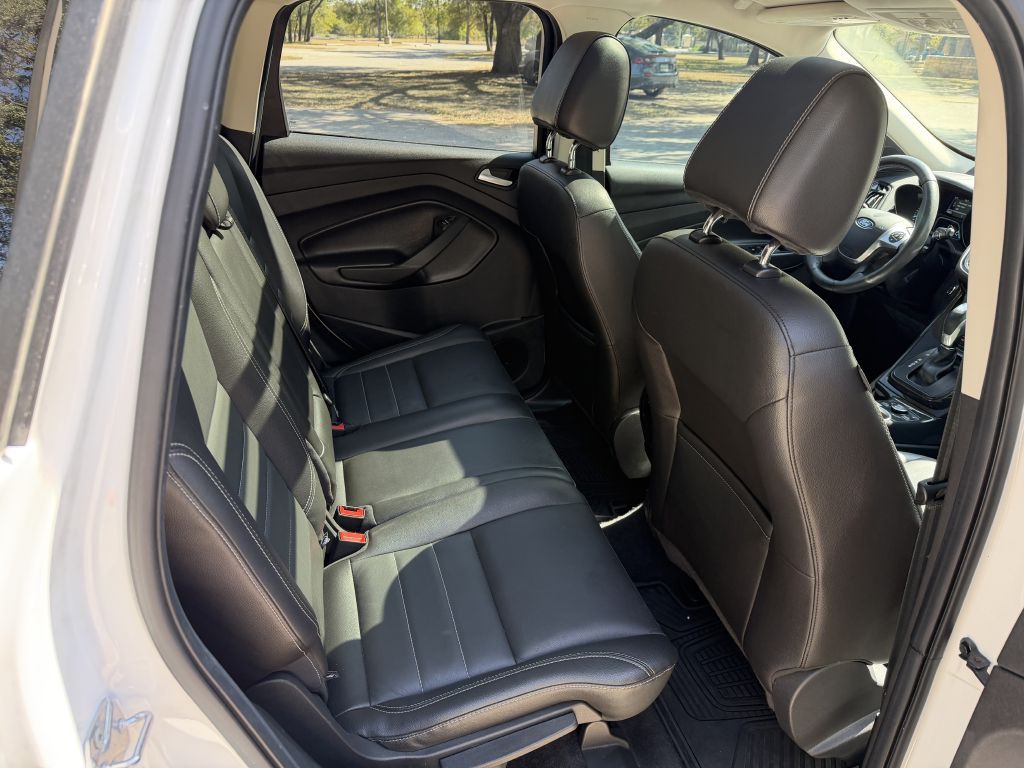 2015 Ford Escape Image 20