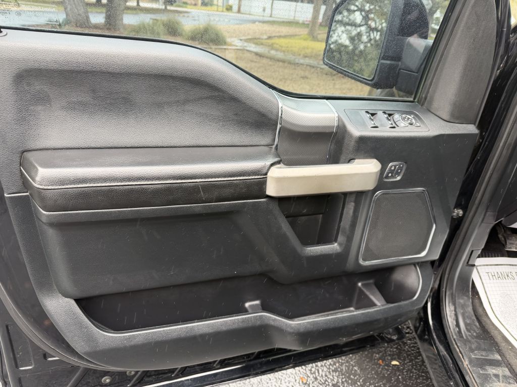 2017 Ford F-150 Image 12