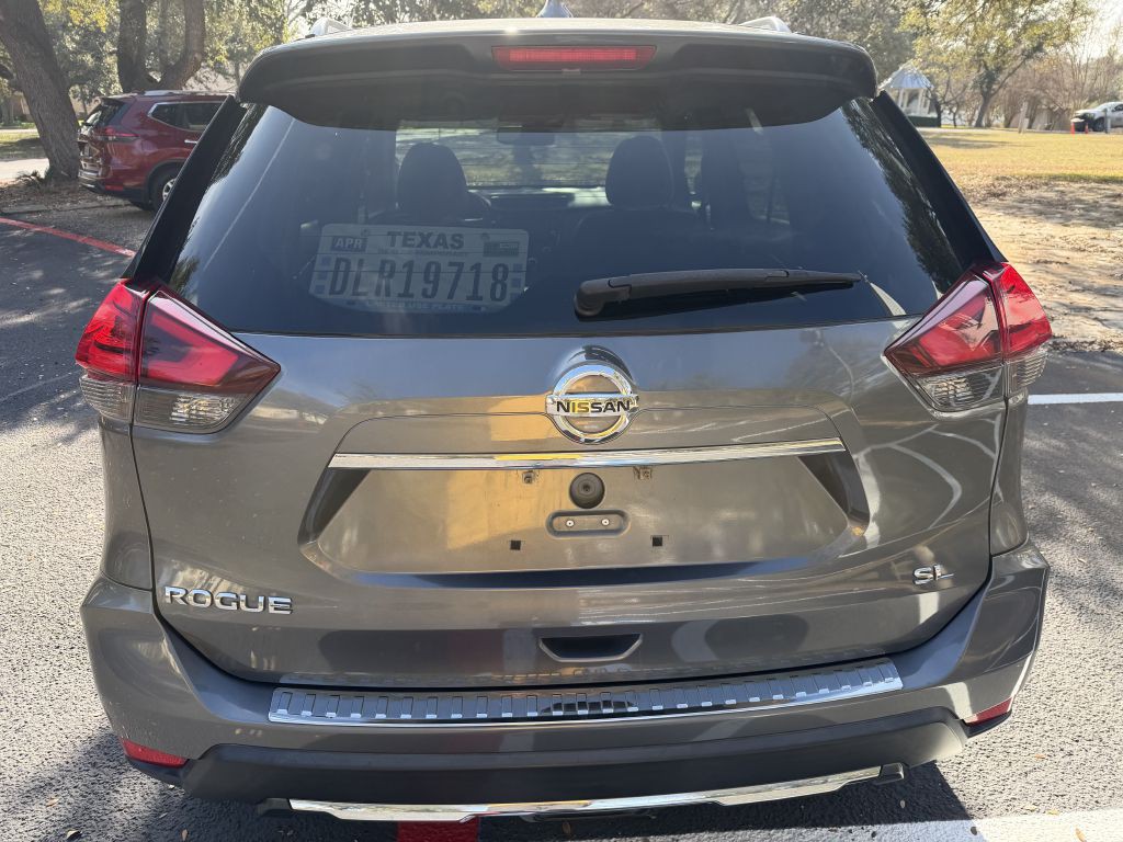 2017 Nissan Rogue Image 4