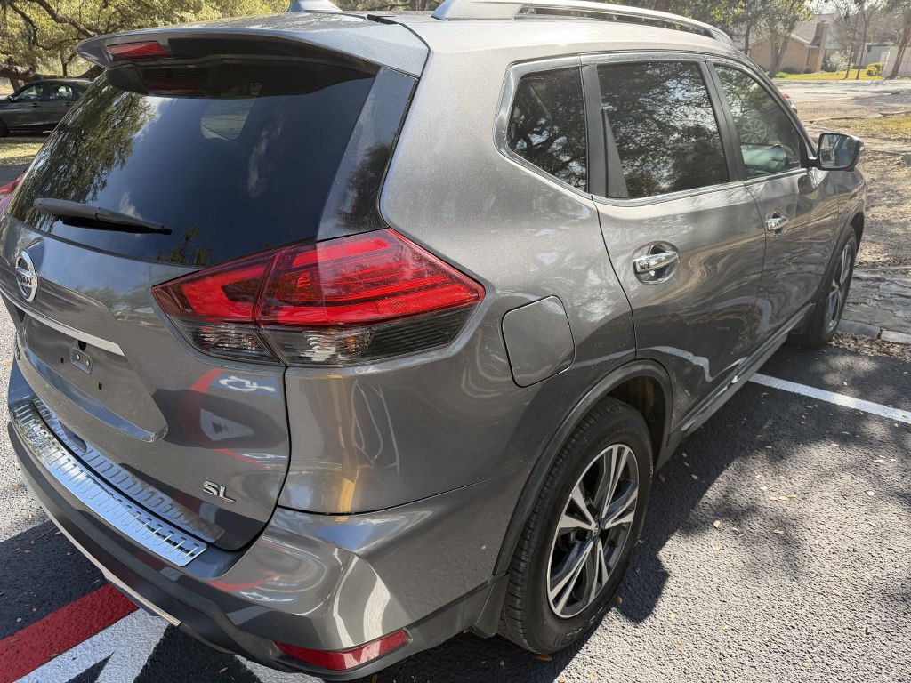 2017 Nissan Rogue Image 5