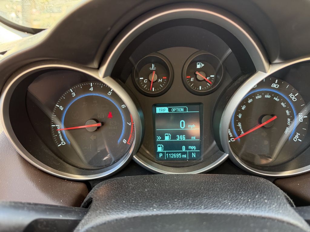 2015 Chevrolet Cruze Image 12