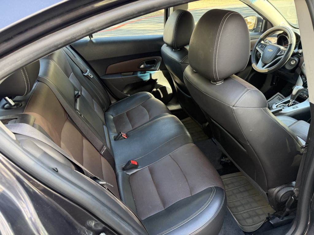 2015 Chevrolet Cruze Image 17