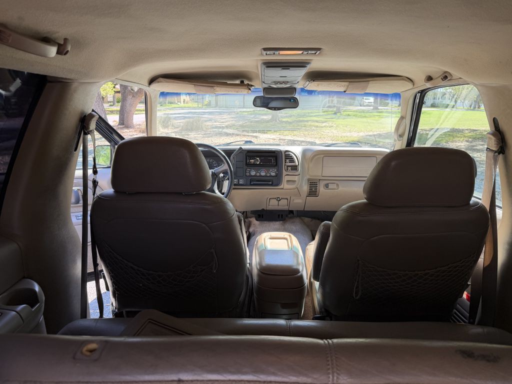 1999 Chevrolet Tahoe Image 20