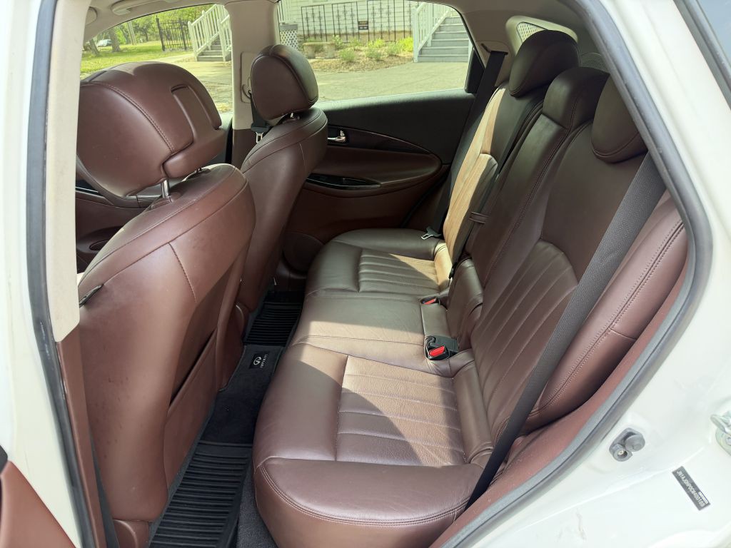 2012 INFINITI EX35 Image 16