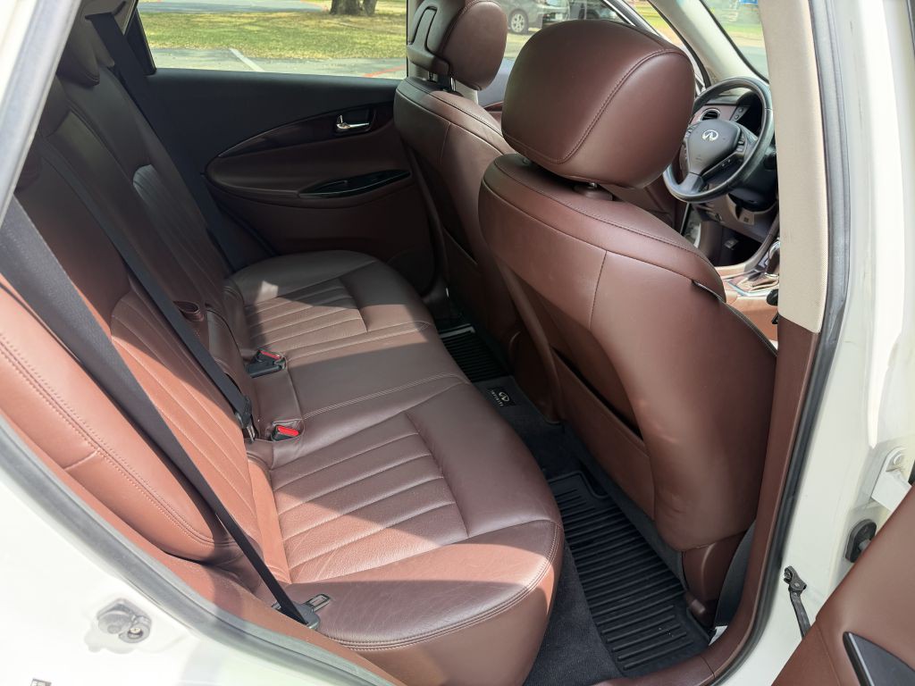 2012 INFINITI EX35 Image 18