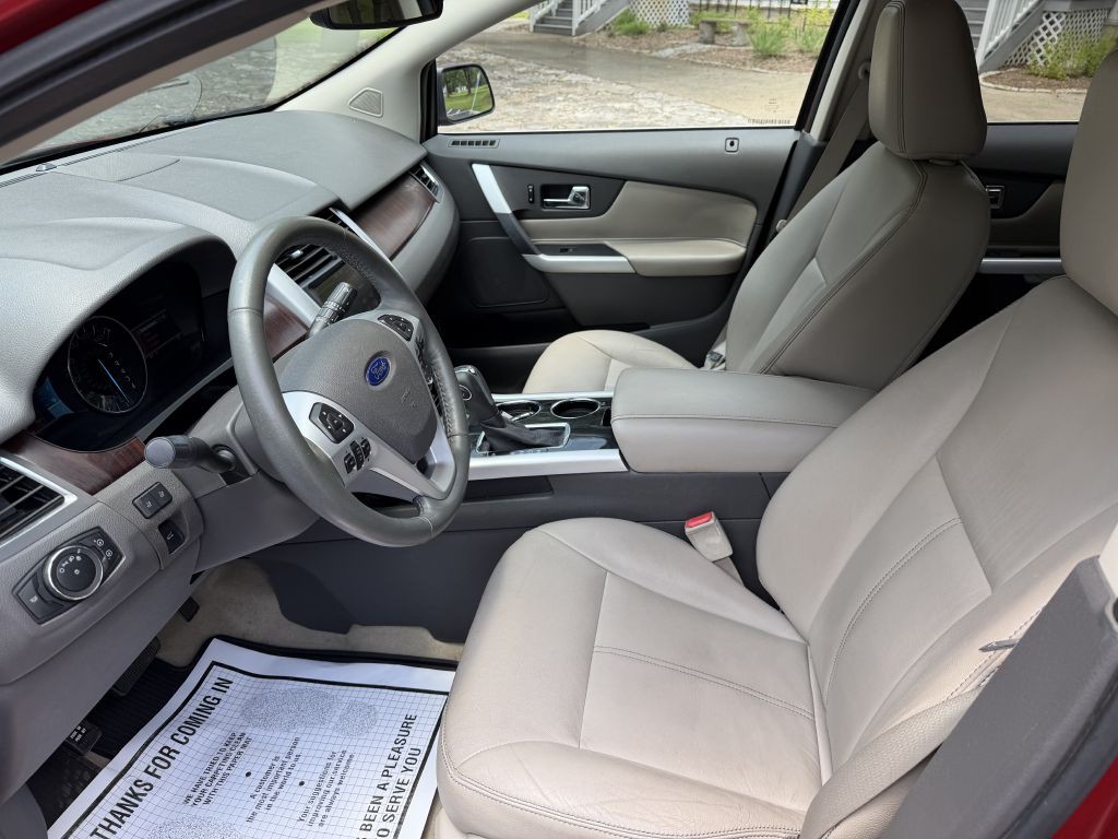 2011 Ford Edge Image 13