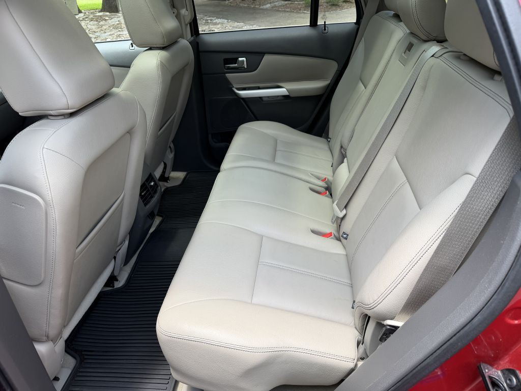 2011 Ford Edge Image 18