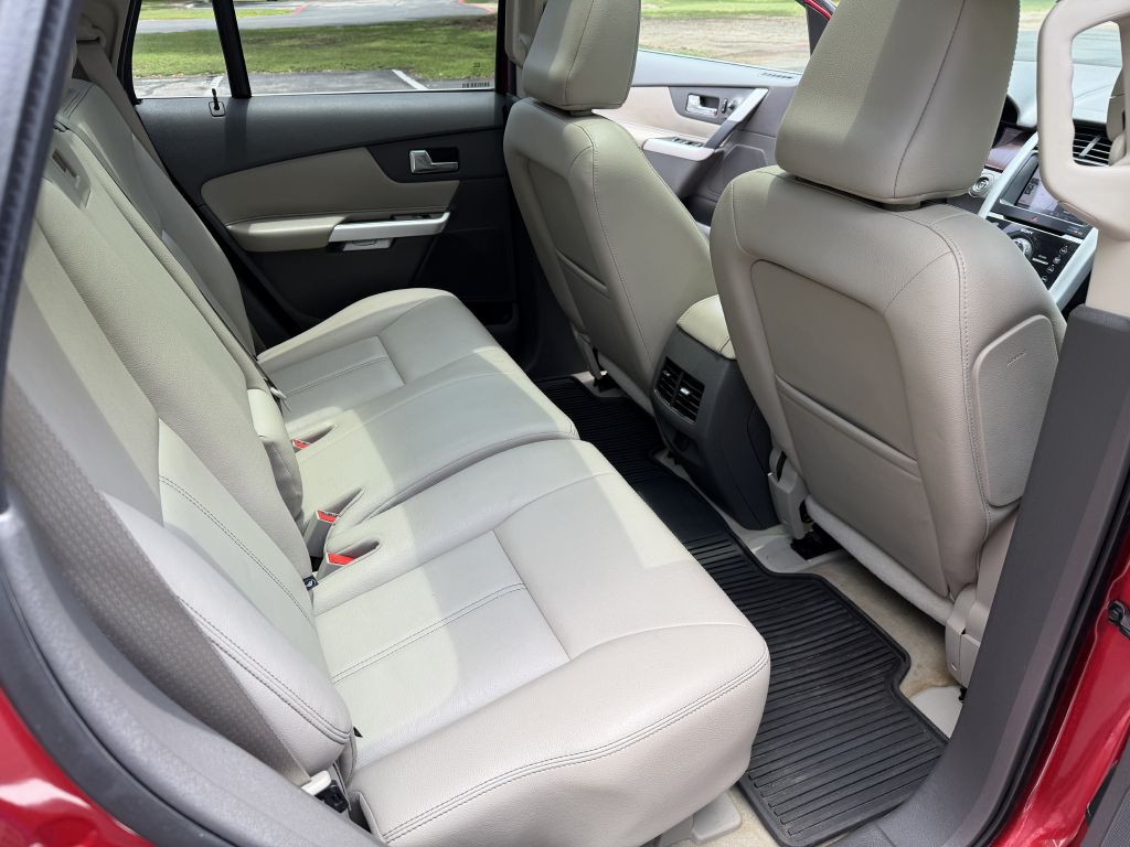 2011 Ford Edge Image 20