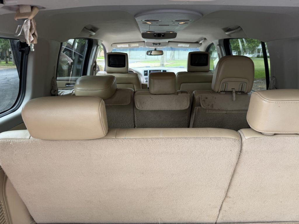 2015 Nissan Armada Image 18