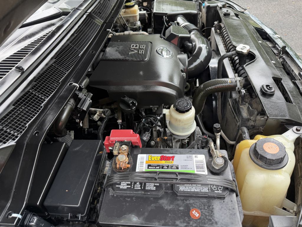 2015 Nissan Armada Image 22