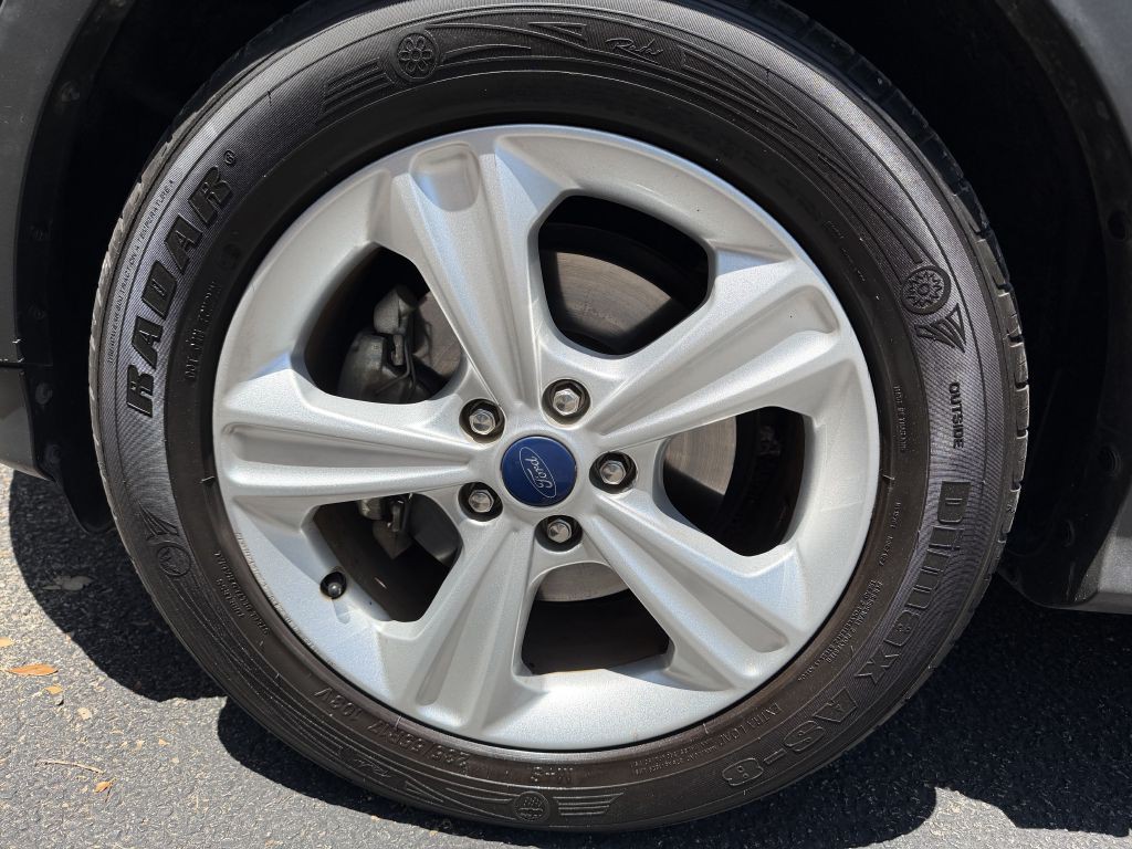 2015 Ford Escape Image 24