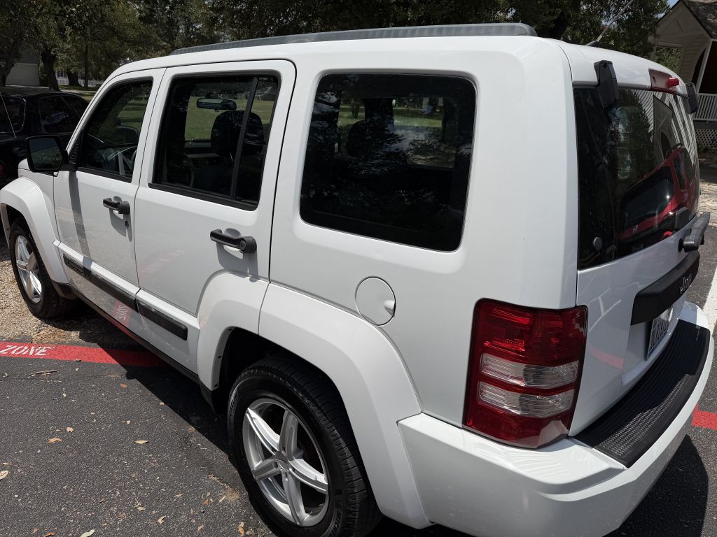 2012 Jeep Liberty Image 3