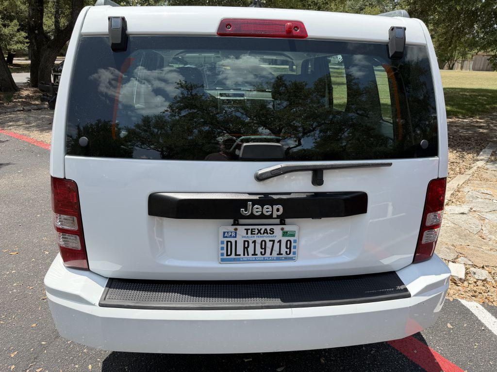 2012 Jeep Liberty Image 4