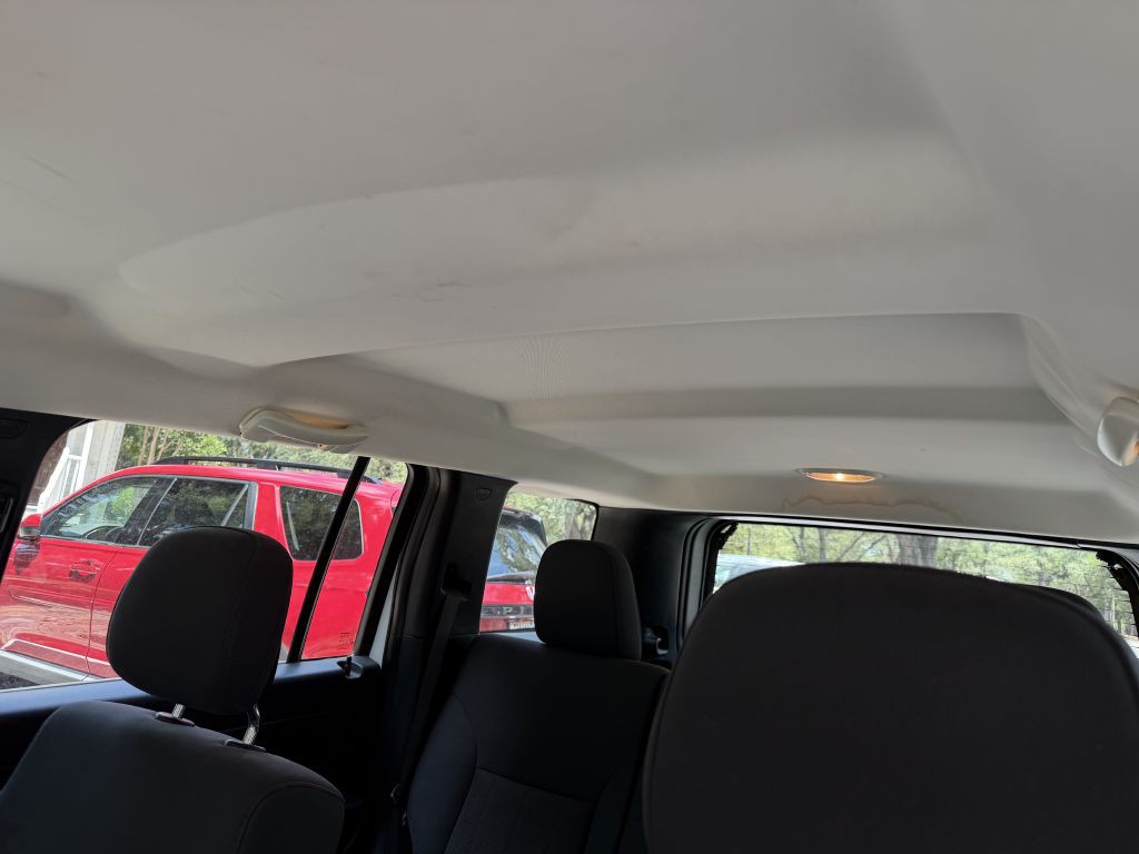 2012 Jeep Liberty Image 14