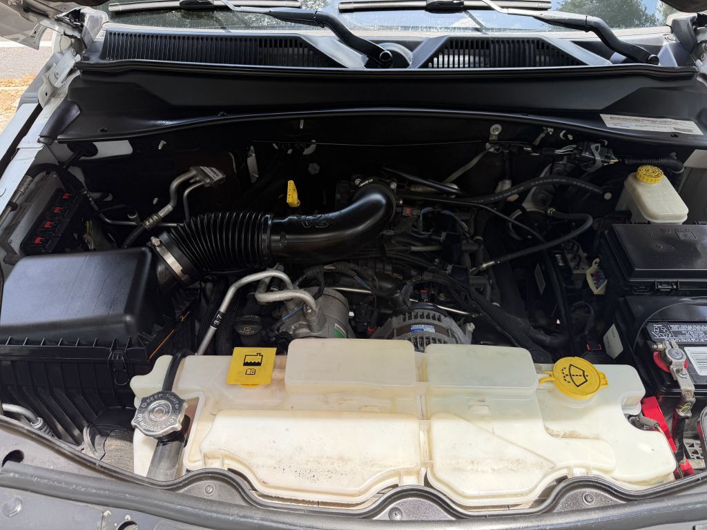 2012 Jeep Liberty Image 21
