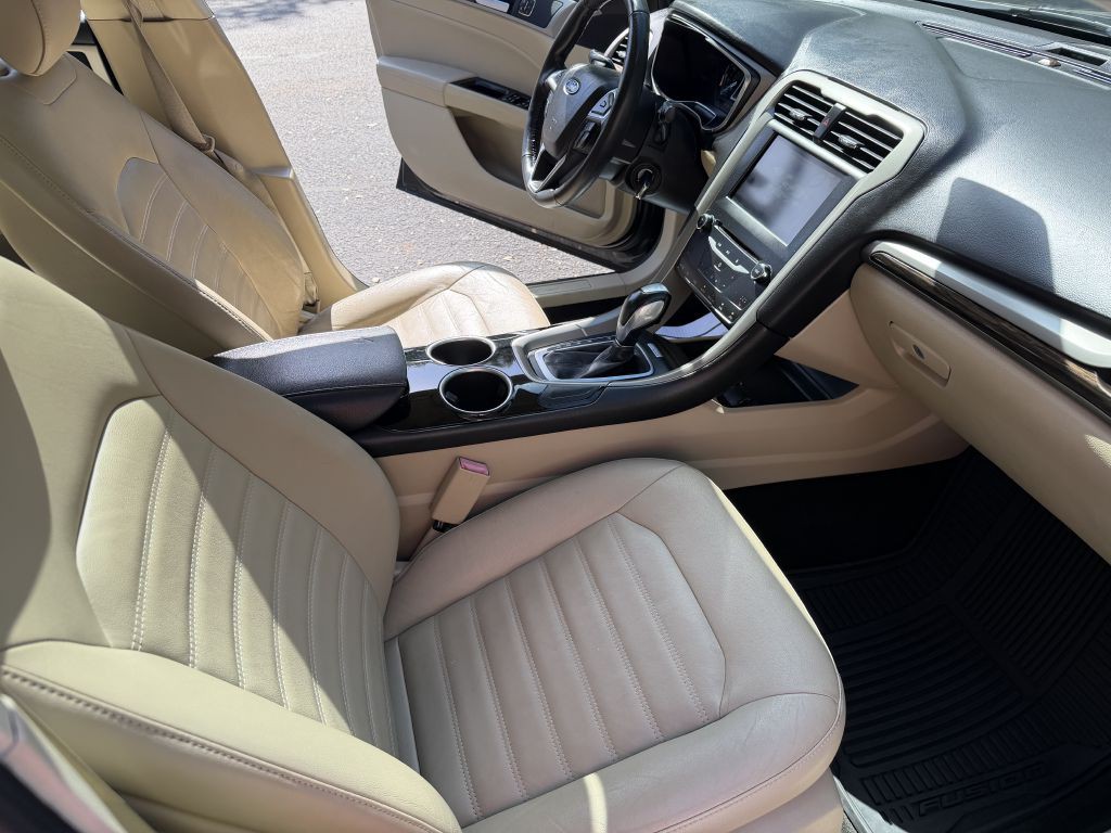 2013 Ford Fusion Image 19