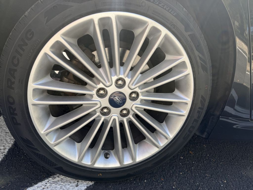 2013 Ford Fusion Image 22