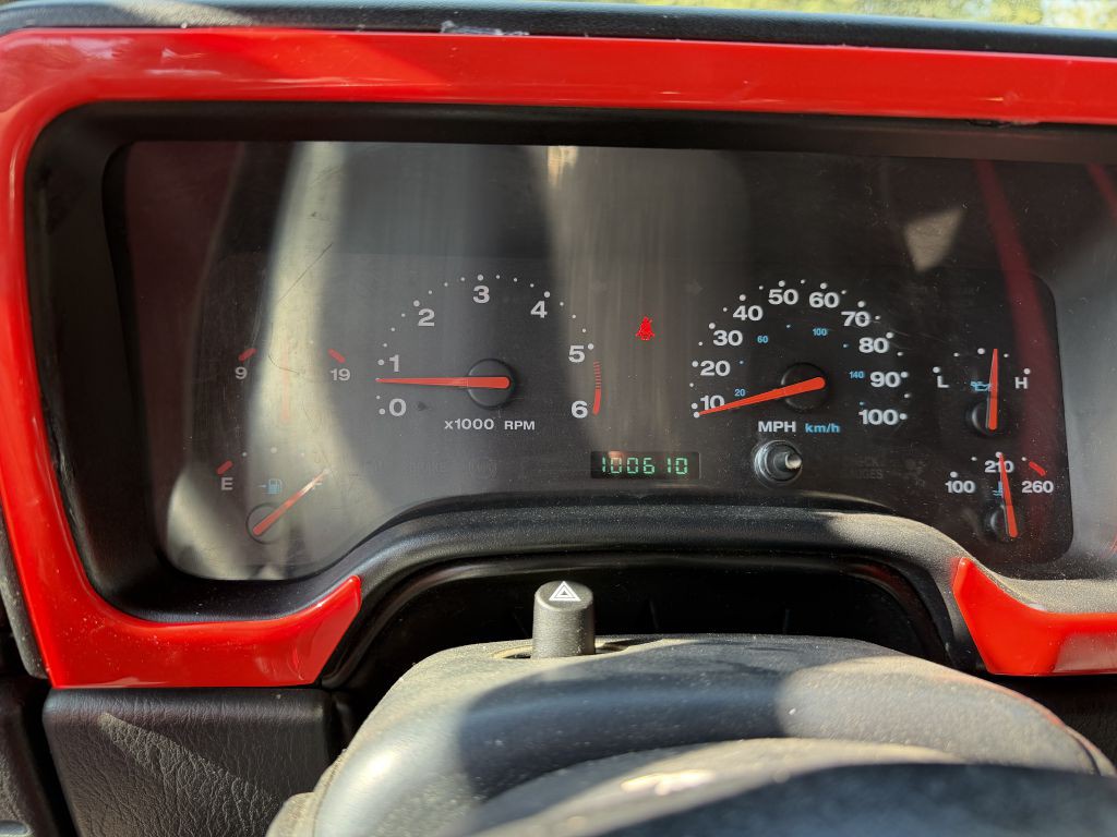 2004 Jeep Wrangler Image 15