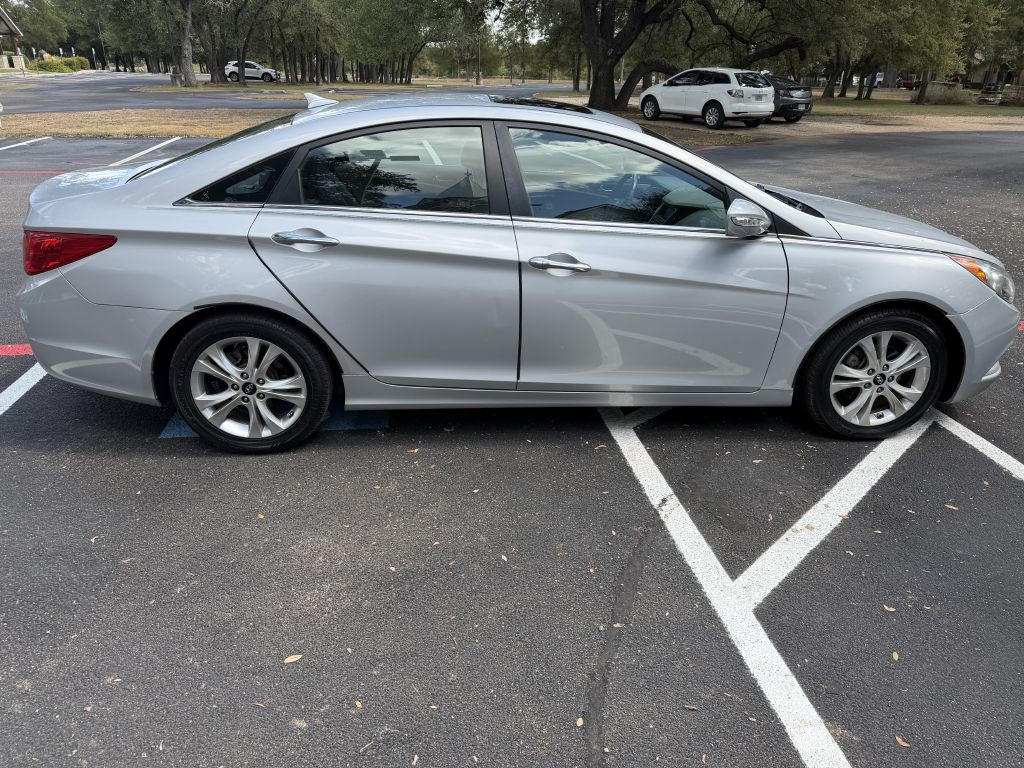 2011 Hyundai Sonata Image 6