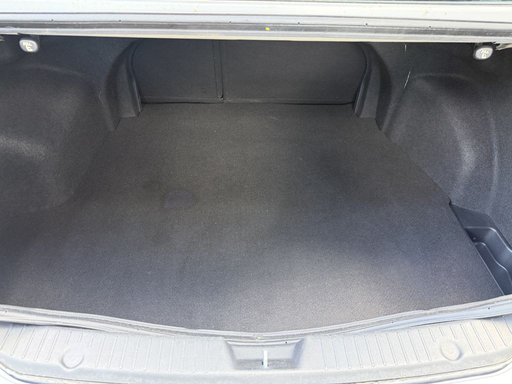 2011 Hyundai Sonata Image 17