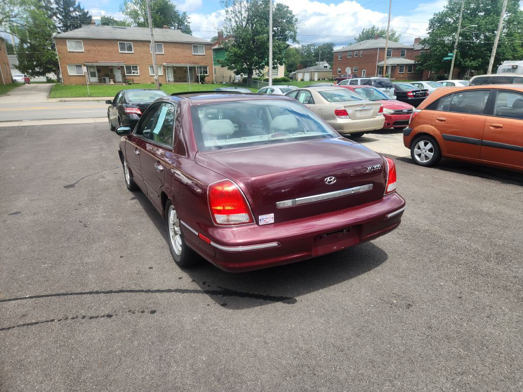 2001 Hyundai XG Image 7