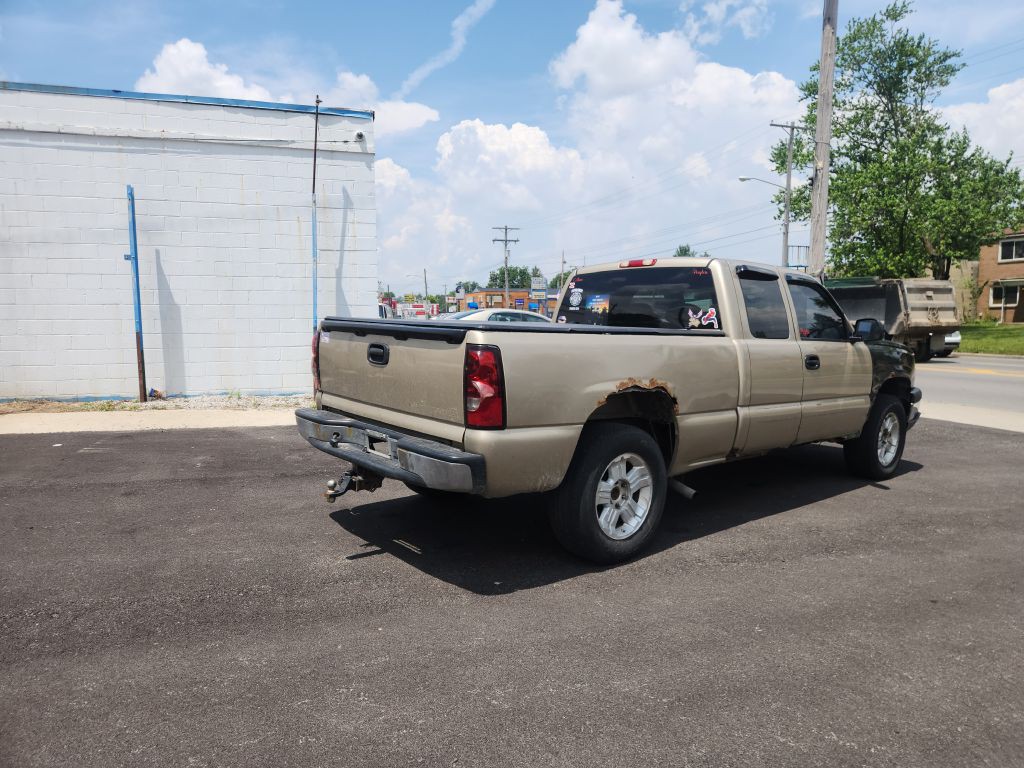 2004 Chevrolet Silverado 1500 Image 5